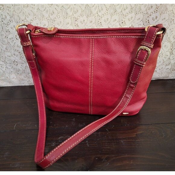 The Sak Red Leather Shoulder Purse With Adjustable Strap/Pre-Owned In Very Good - Picture 2 of 13